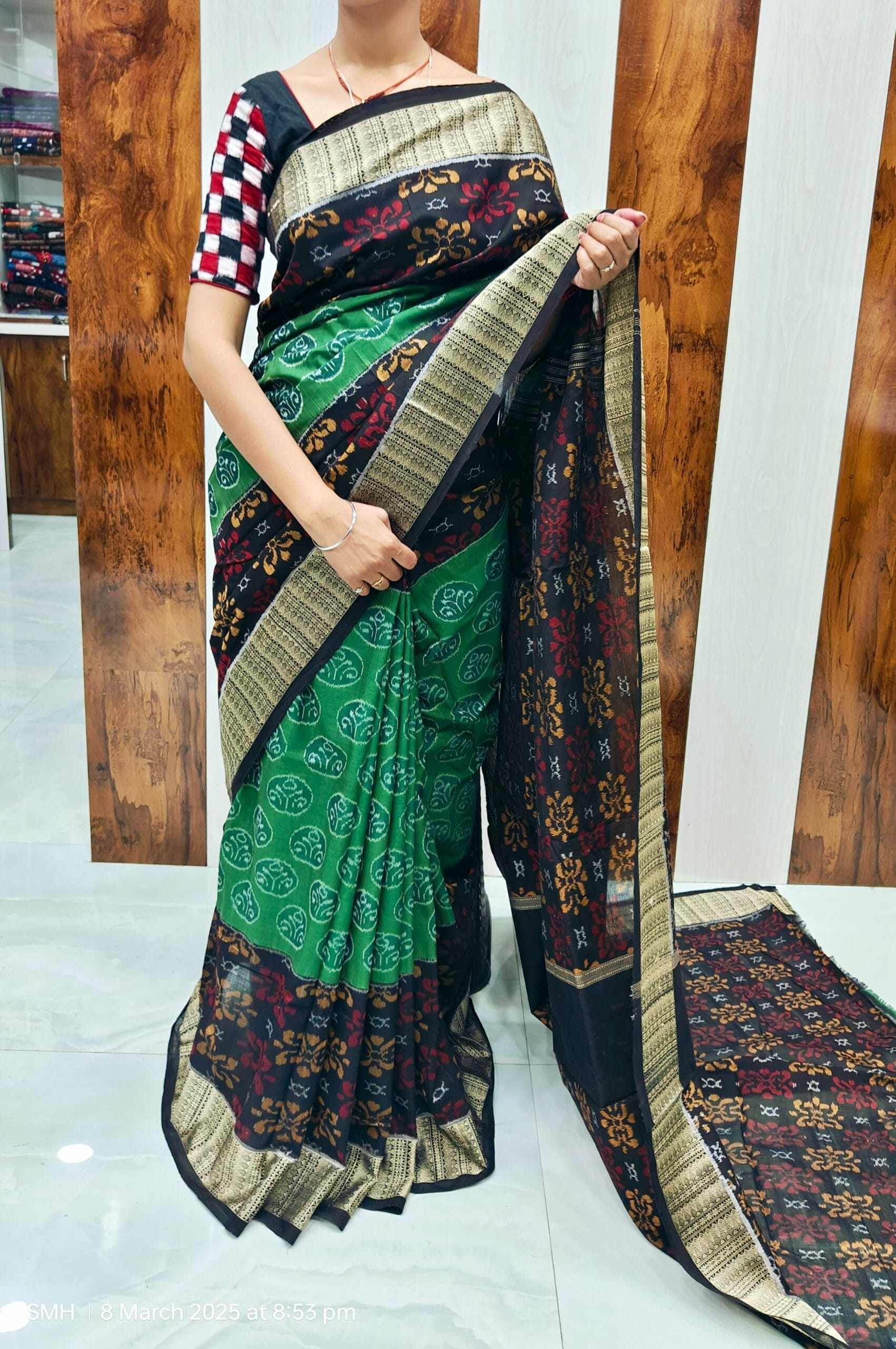 Sambalpur saree with fish border - Image 15