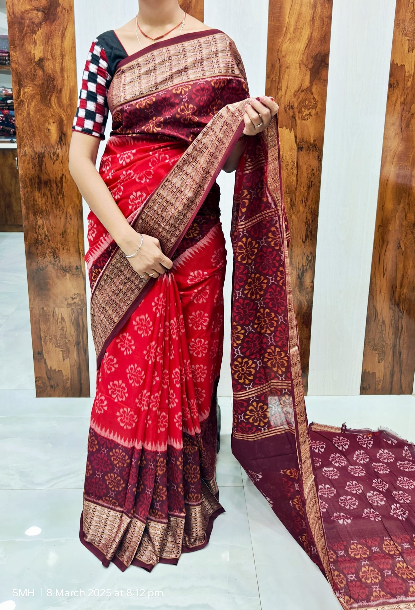 Sambalpur saree with fish border - Image 12